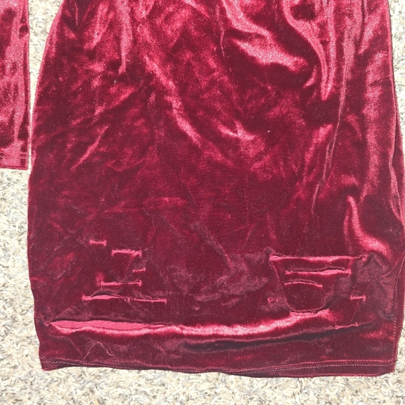 Fashion Nova Hustle Squad Velvet Mini Dress XS Burgundy Gold Metallic NWT - Picture 4 of 4
